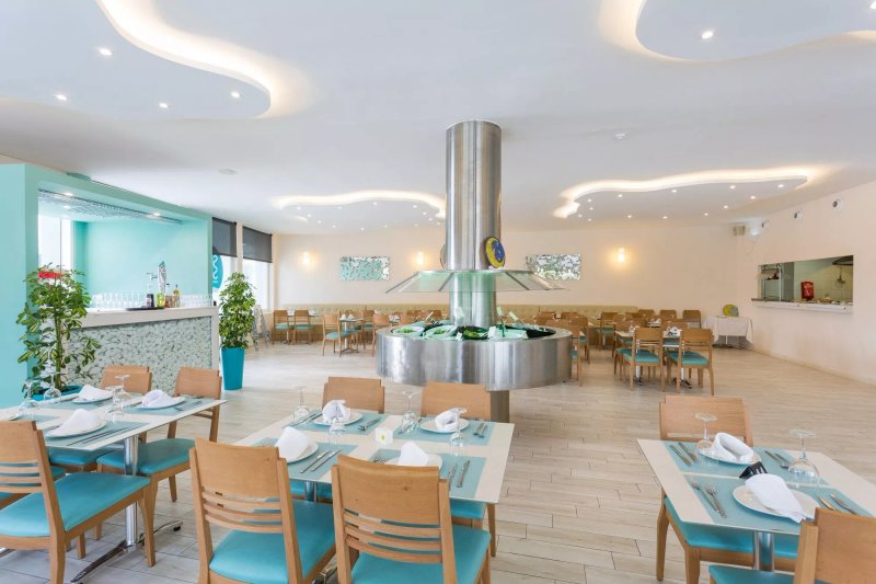 Sirenis Seaview Country Club