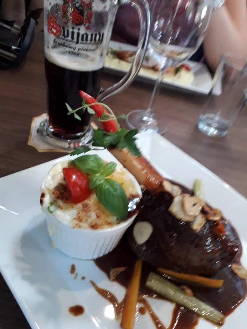 Central Cafe & Restaurant
