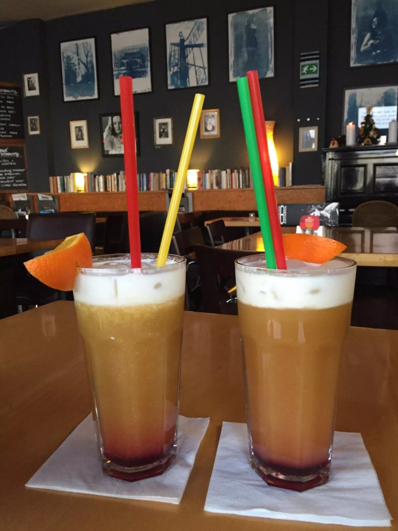 Minikino cafe