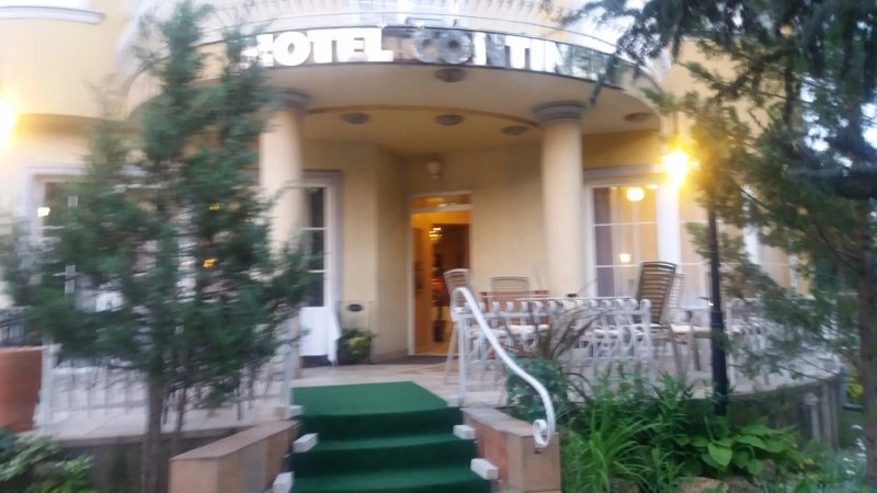 Hotel Continent