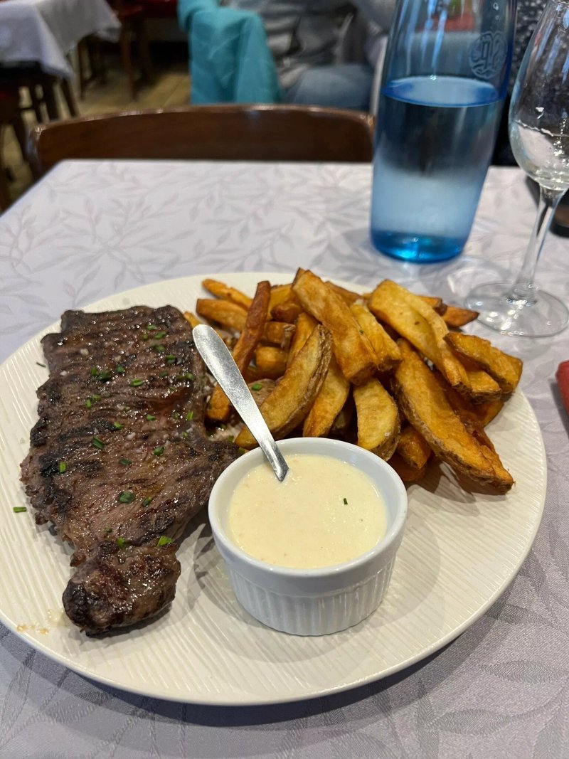 Le Bouchon