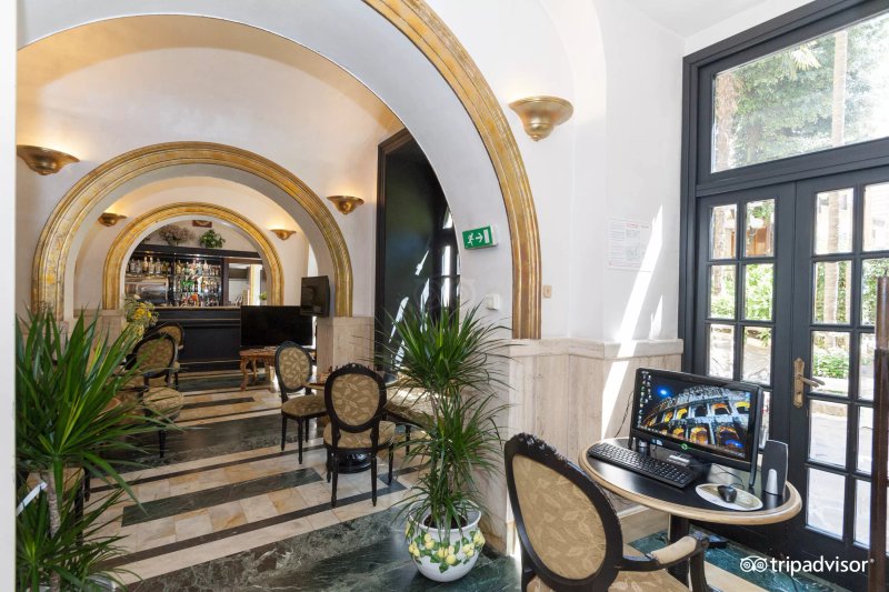 Villa San Lorenzo Maria Hotel