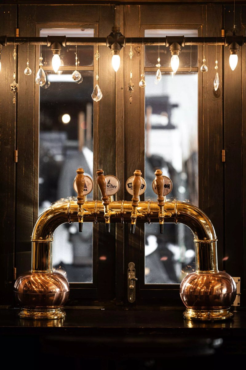 1800 Cafe bar