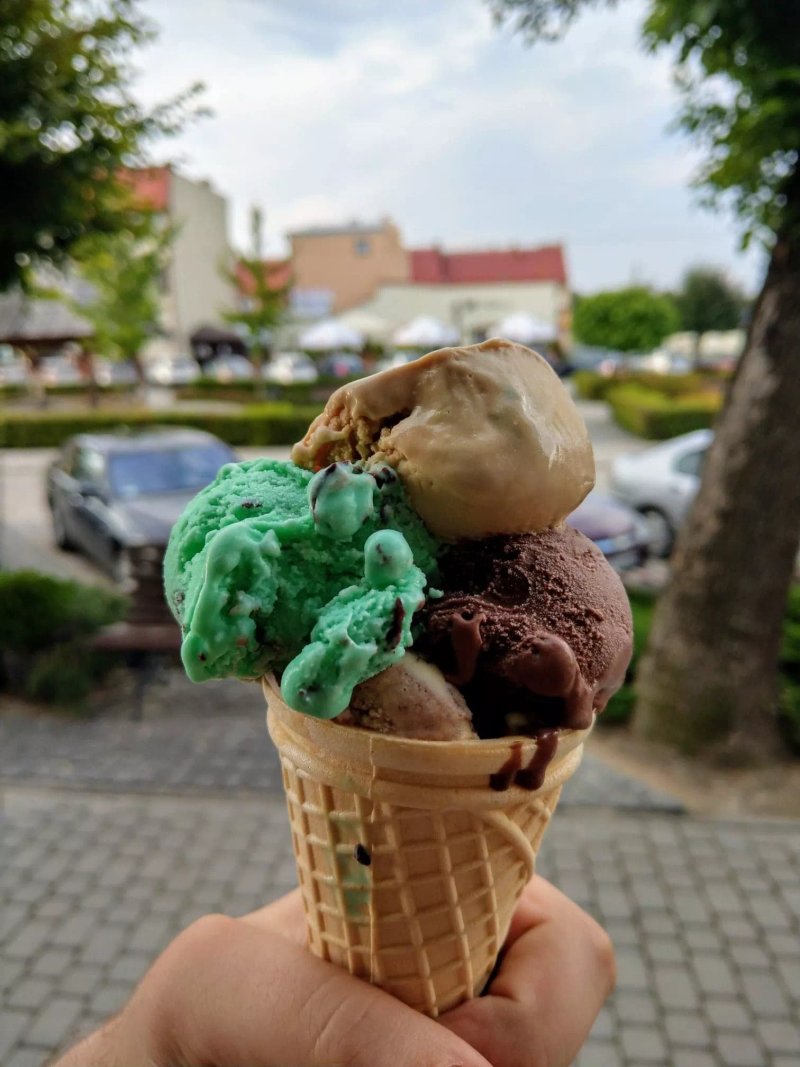 Lodziarnia Pod Biala Dama