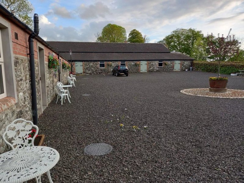 Millbrae Lodges