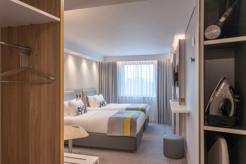 Holiday Inn Express Dublin Airport, an IHG hotel
