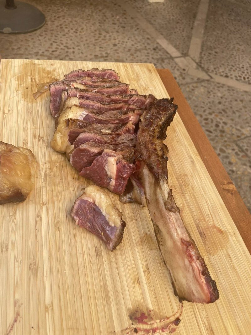 Basico Steak House
