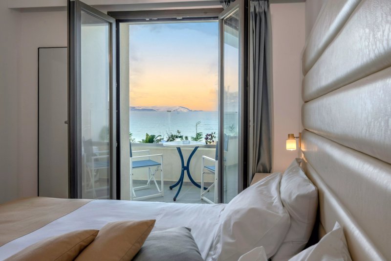 Sunset Beach Hotel