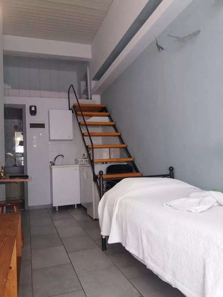 Oikeion Rooms & Studios