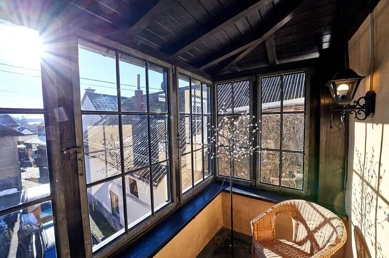 Live like a knight and a noble lady in a medieval home