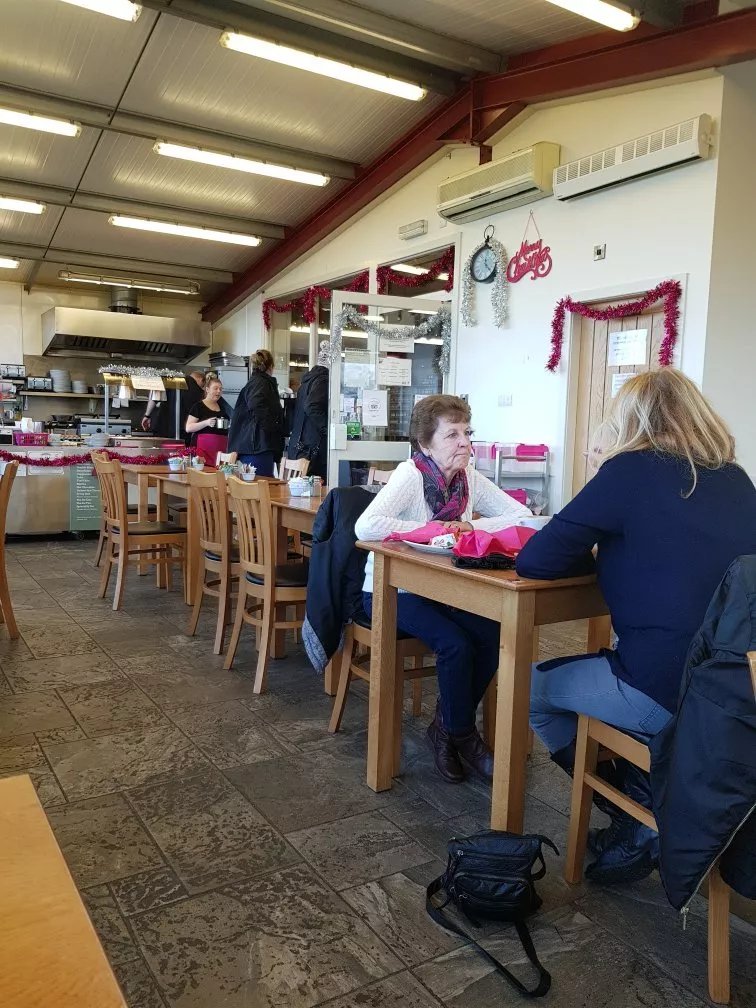 Brosters Cafe