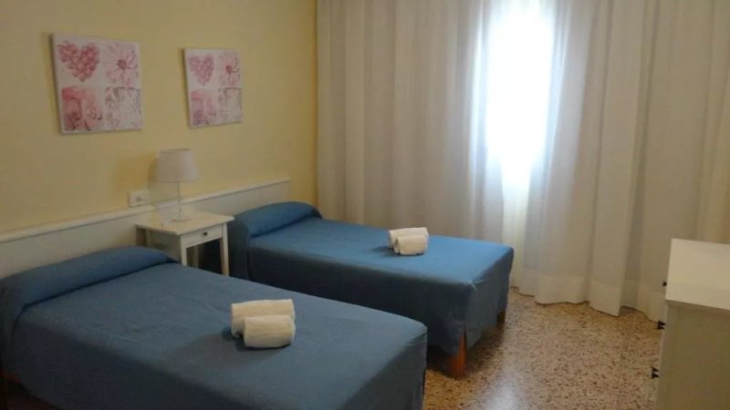 Apartamentos Cala Llonga