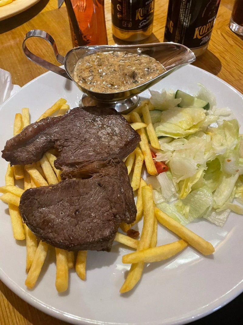 Peters Tavern