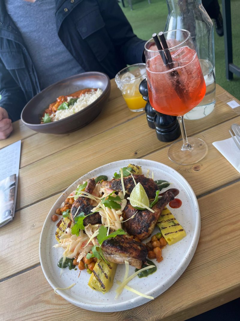 The Riverside Resturant