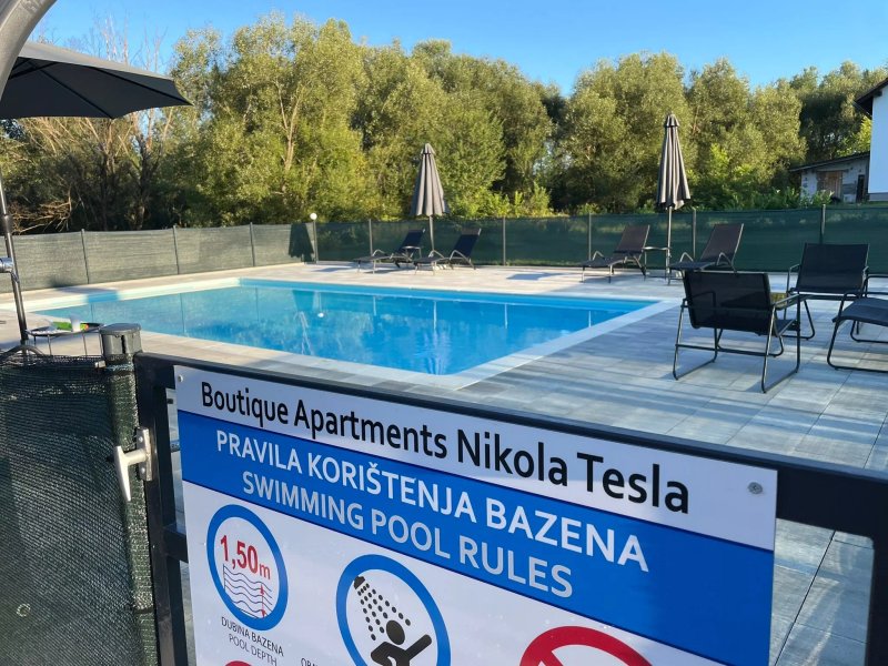 Tesla Boutique Apartments & Rooms
