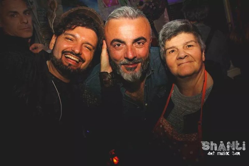 Shanti Art MusiK Bar