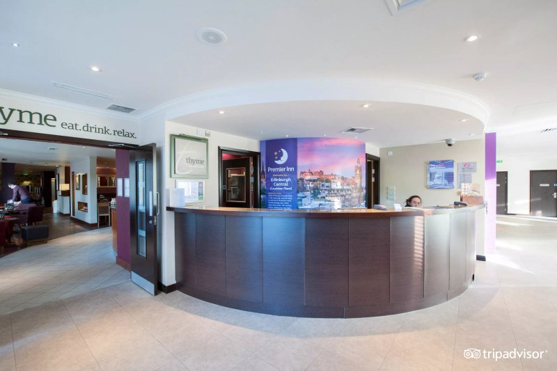 Premier Inn Edinburgh Central (Lauriston Place) hotel
