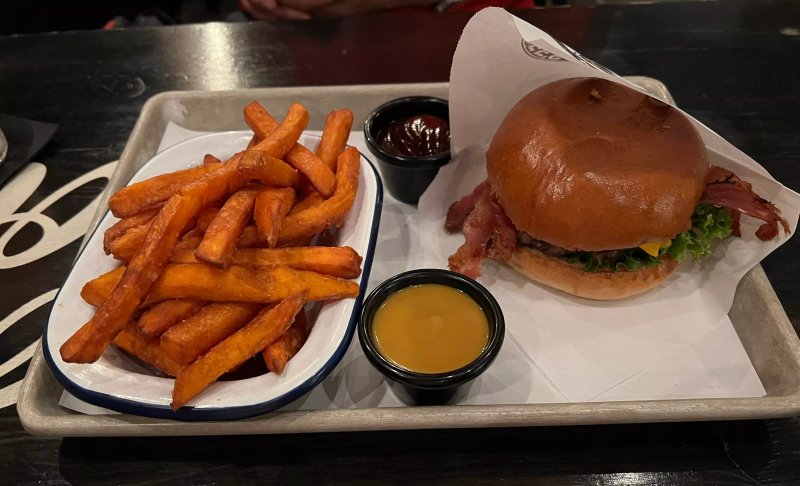 Ruff's Burger & BBQ Schwabing