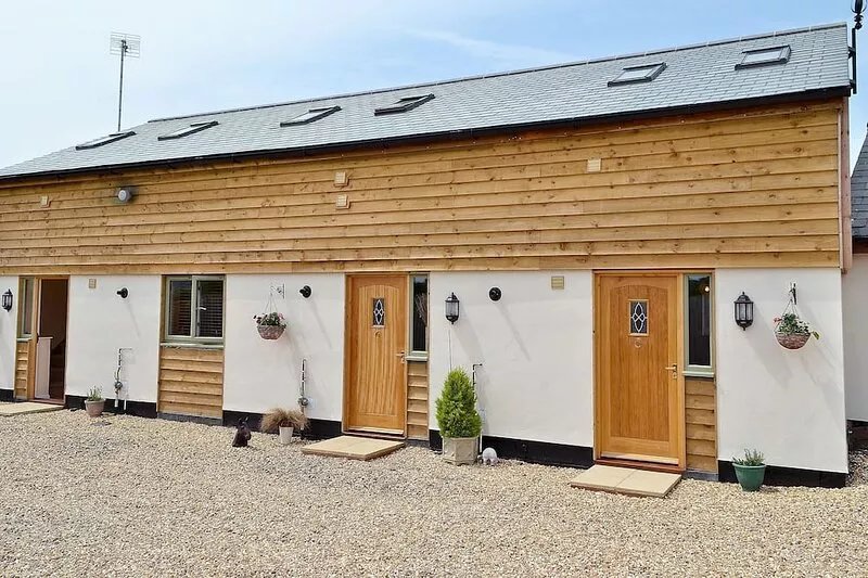 1 bedroom accommodation in Binknoll, near Royal Wootton Bassett