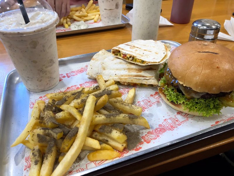 Mazaa Burgers & Shakes
