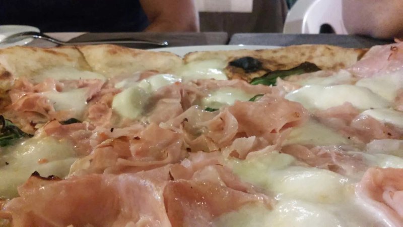 Pizzeria D'asporto La Vecchia Napoli