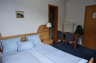 Hotel Grischuna Ag