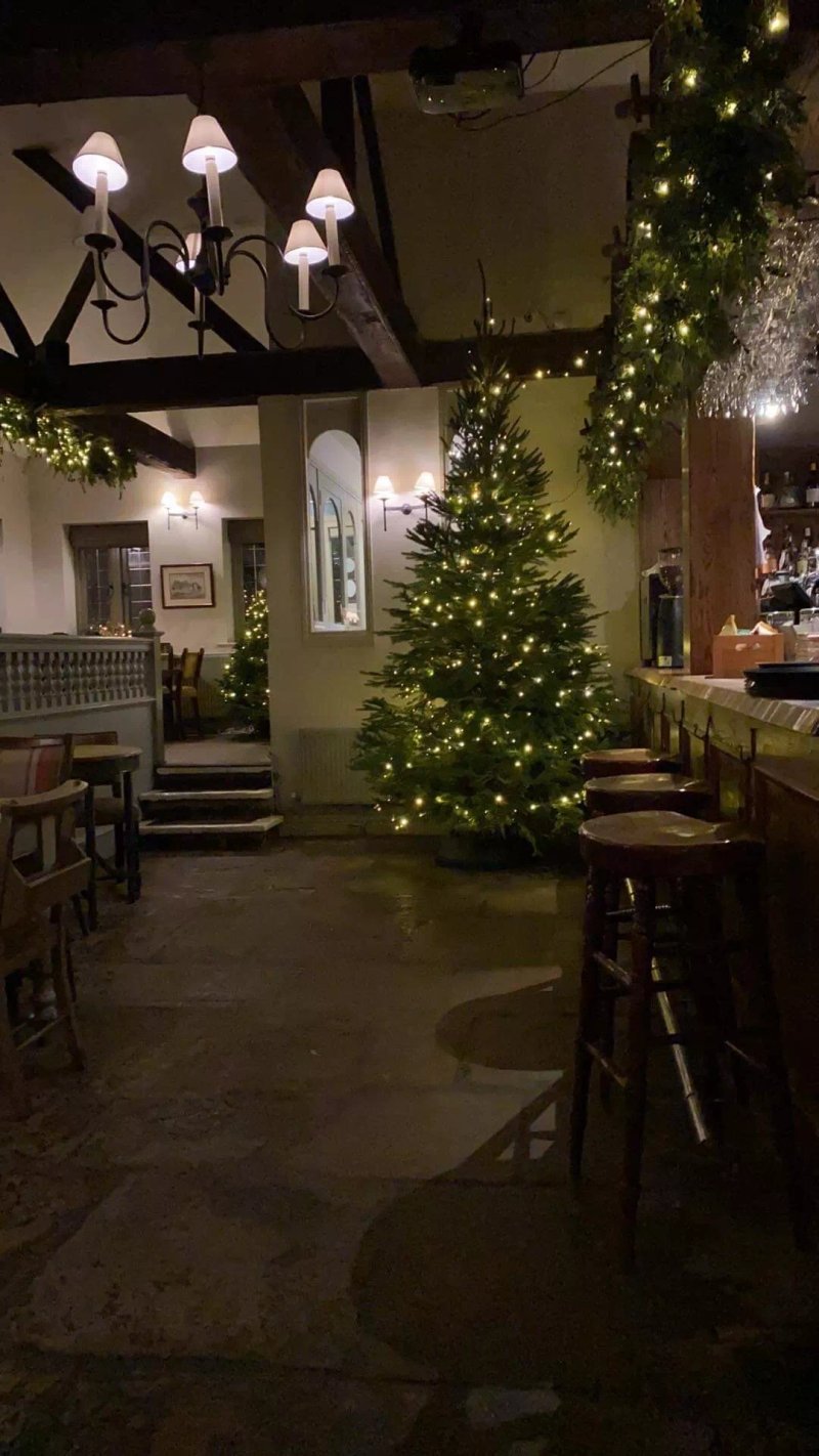The Three Horseshoes Asthall