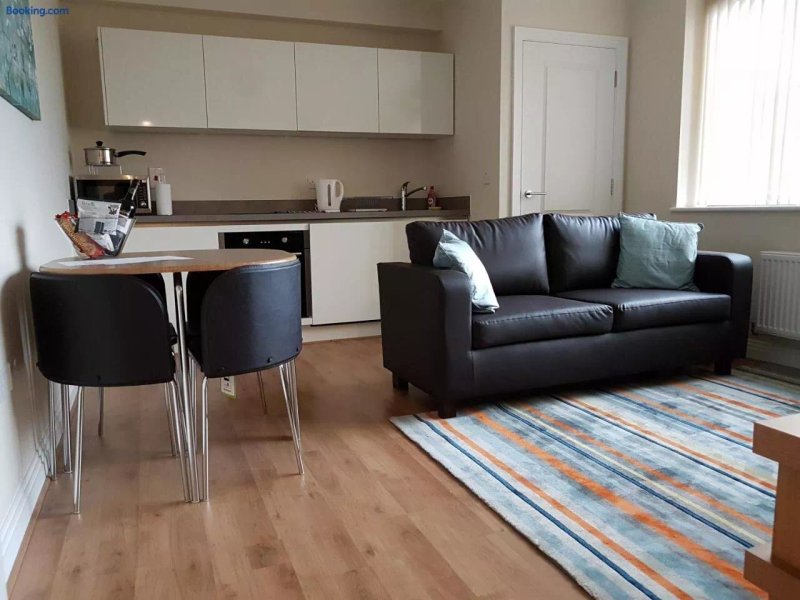 Stockley Apartments Garden Court