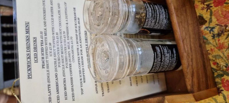 Pickwick's Coffee and Teahouse