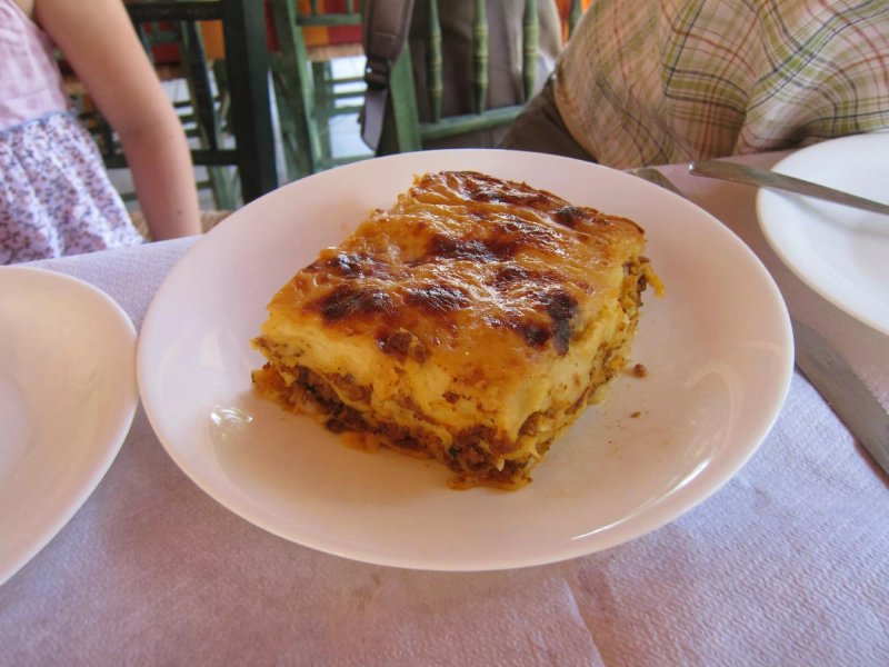 Edra Studios & Restaurant