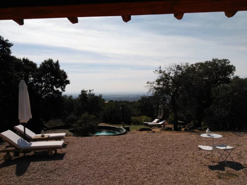 Lantero Horse & Lodge