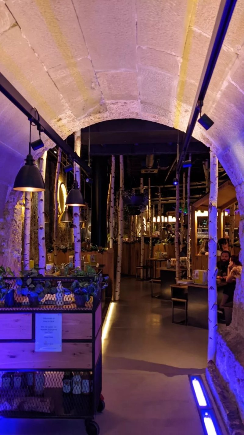 HANS IM GLUECK Burgergrill & Bar