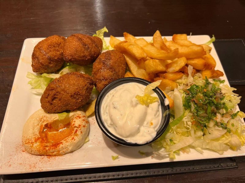 Deerah Lebanese Cafe/restaurant