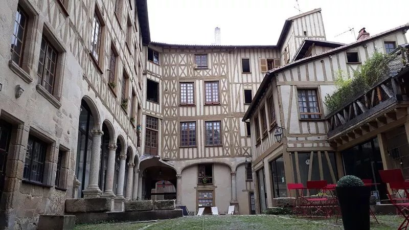 Idyllic 2 bedroom stone house in Limousin hamlet 5 minutes from Chateauponsac