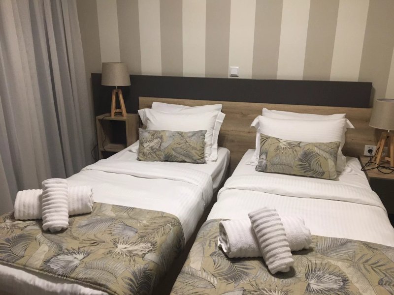Hotel @ Syngrou Fix