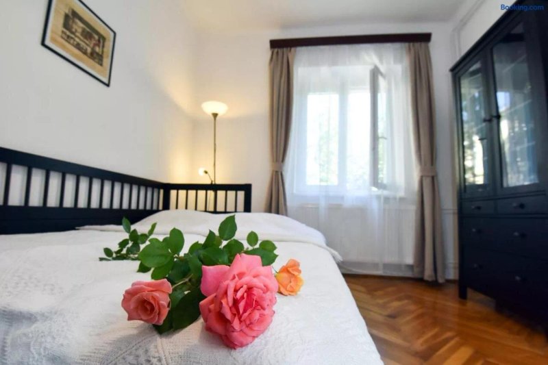 Grape & Wine Guesthouse