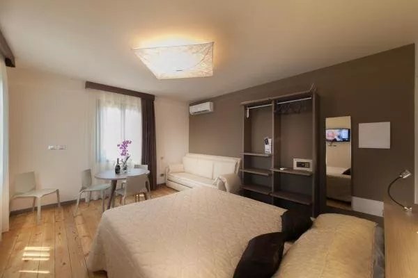 International Rooms & Apartment