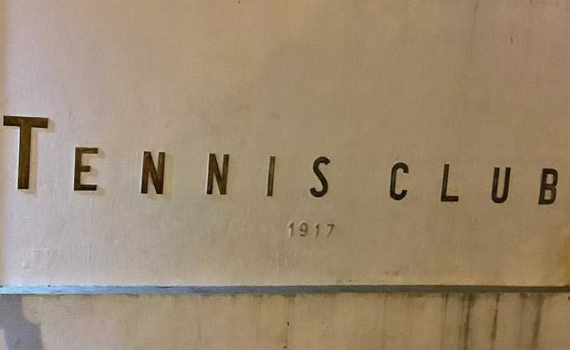 Tennis Club