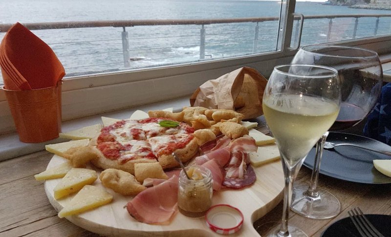 Baccano Il Panino Toscano Genova