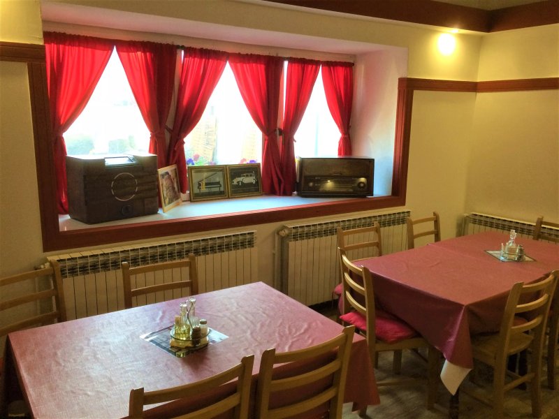 Bistro Club 44