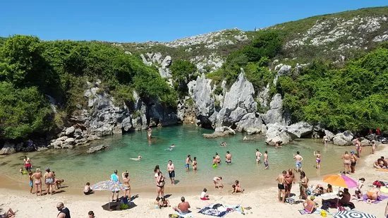Playa de Gulpiyuri