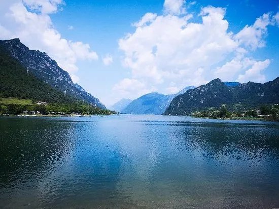 Lago D'Idro