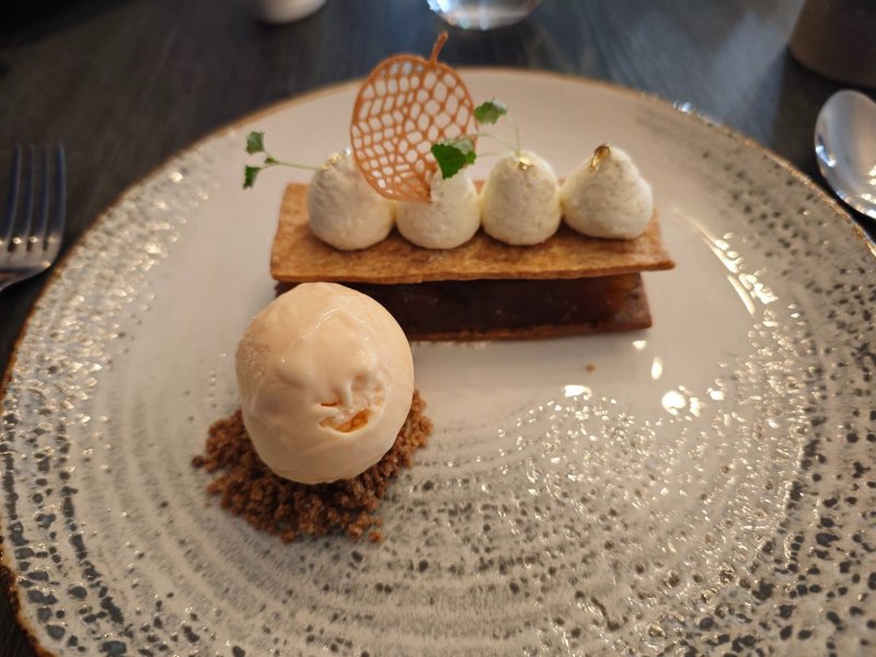 Academy West Restaurant, Ellesmere Port