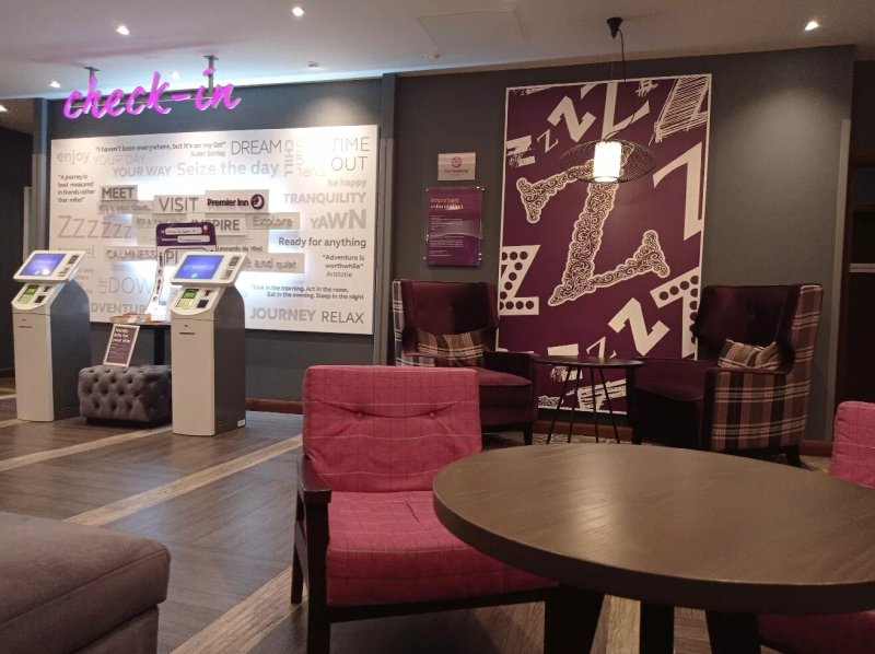 Premier Inn London Hammersmith (Shepherds Bush Road) hotel