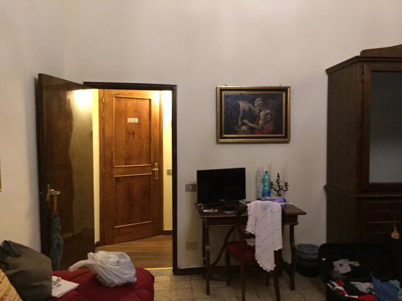All'ombra della Torre