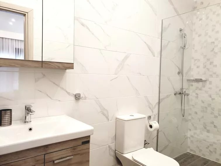 Eantos Studios and Suites
