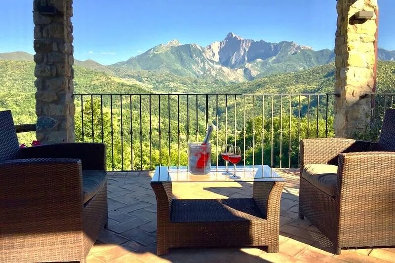 Santa Lucia, unique villa with private pool and unrivalled views