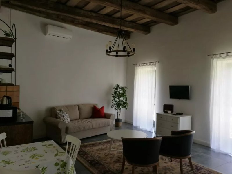 r40 Guest House