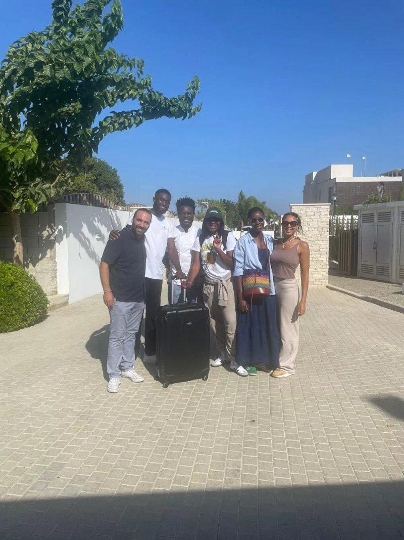 Eros Cyprus: Fully Staffed and Catered Sea Front Luxury Villa