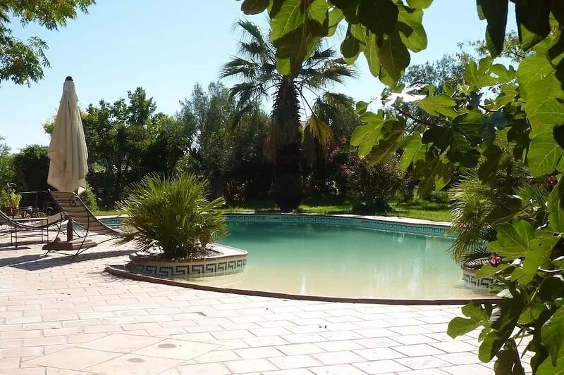 Charming garden house with terrasse and pool